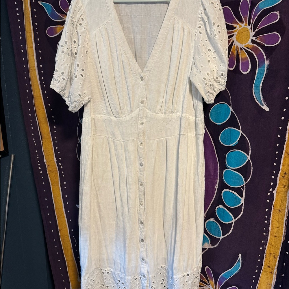 Knox Rose White Eyelet Midi Dress
